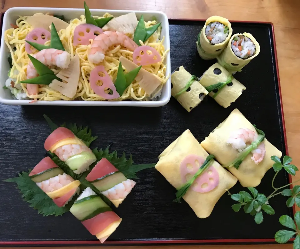 🎎1日早めのひな祭りのお祝い 寿司ランチ🍀ちらし寿司、ふくさ寿司、手綱寿司🎎|Hollyさん