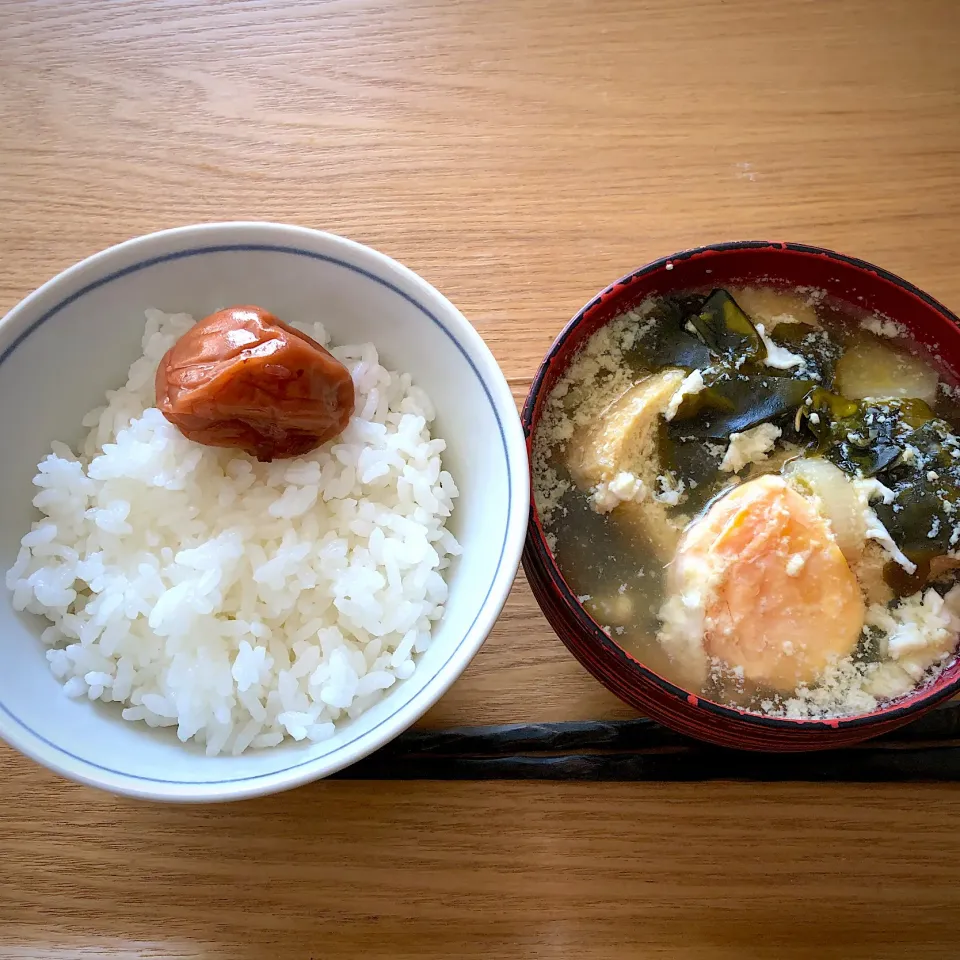 二日酔いぎみの土曜の朝食😆|Jean Nobyさん