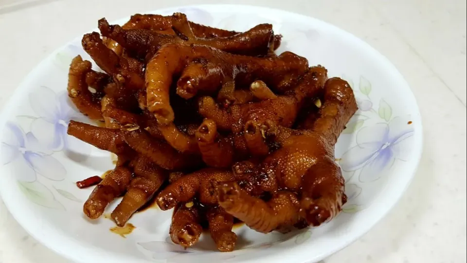 Braised chicken feet|steven z.y.さん