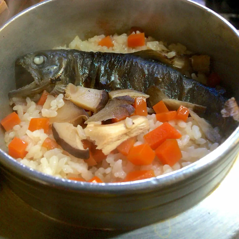 アマゴの釜飯✨|梅花権現さん