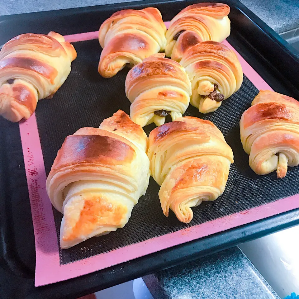 Snapdishの料理写真:チョコ🍫クロワッサン🥐焼きたて〜〜💕|ＳＵＺＵＫＩさん