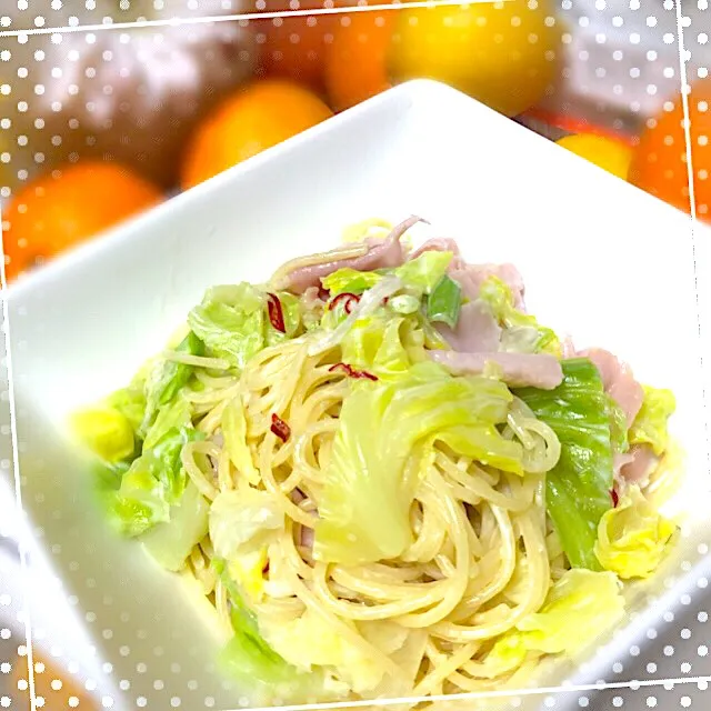 先日お菓子を焼いた際に余った生クリームとあるものでキャベツと生ハムのクリームパスタ♥︎︎∗︎*ﾟ|Mehco Coconutvanillaさん