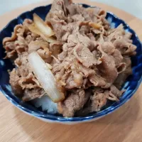 Snapdishの料理写真:gyudon!!|Daniela Cunhaさん