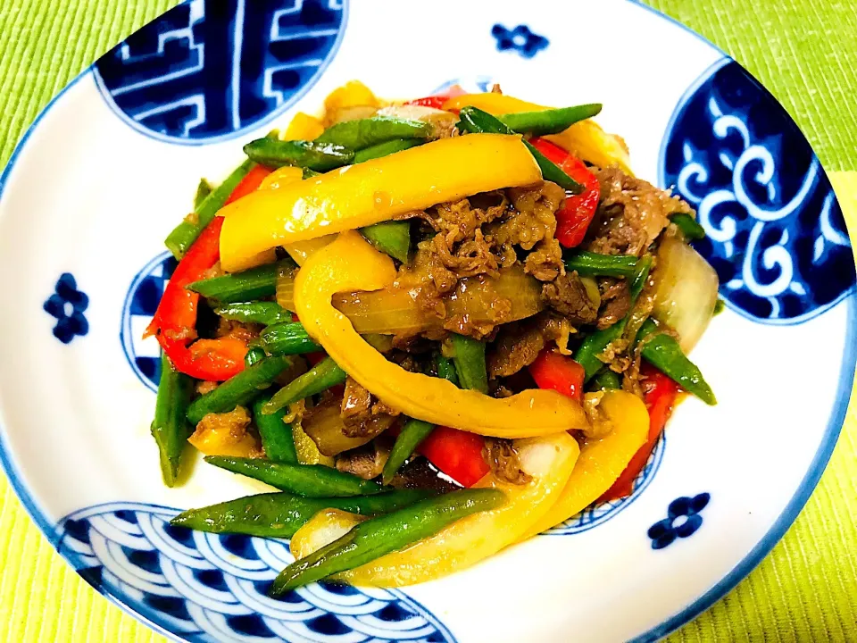 Snapdishの料理写真:Beef and Beans Oyster Sauce Saute|Jaimie Alvarezさん