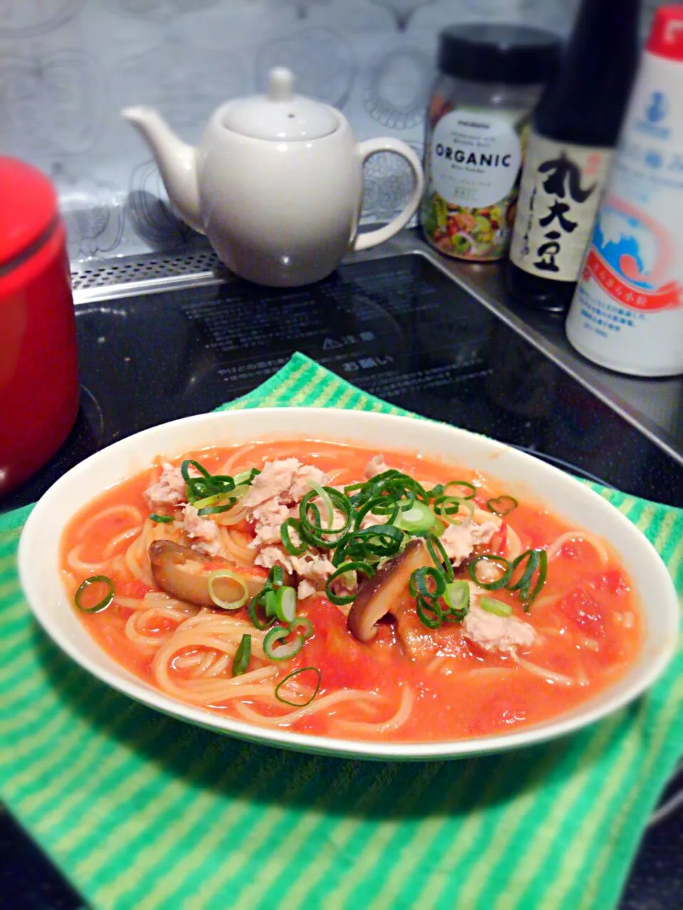 Snapdishの料理写真:トマト味噌汁な残り野菜のスパ👿|みるくここあさん