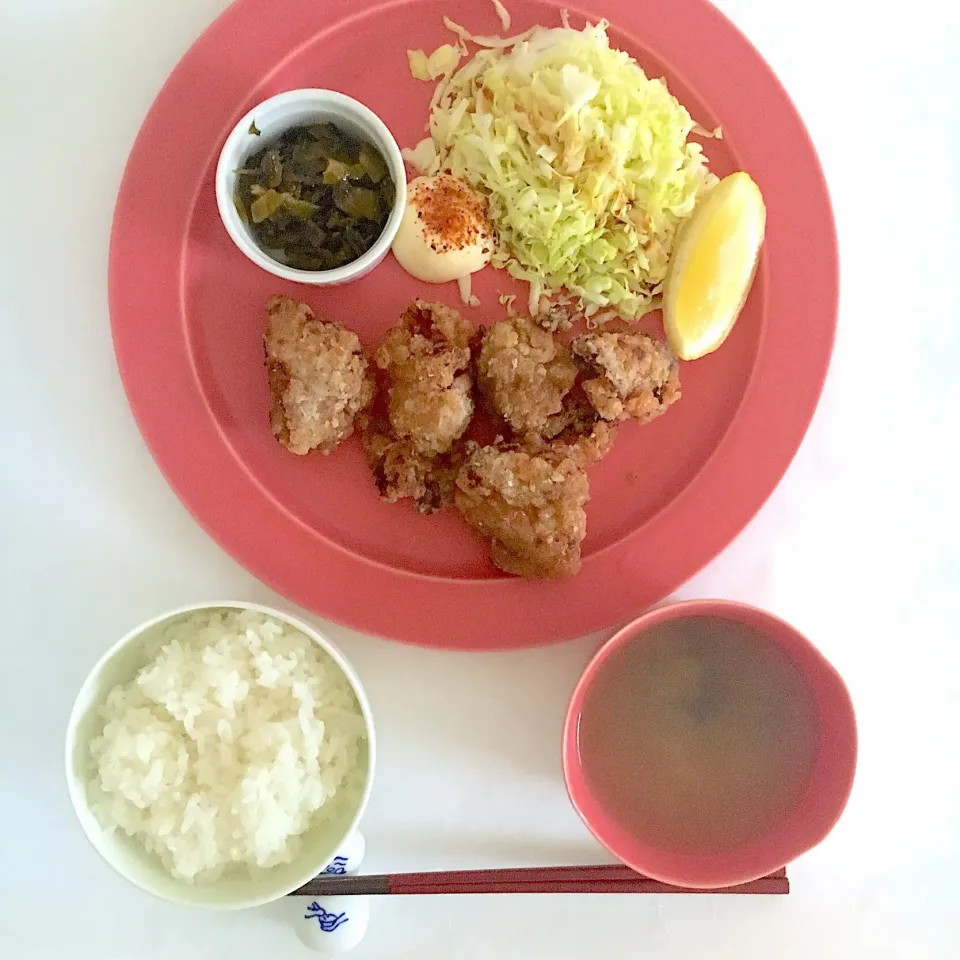 お昼ごはんはおうちで唐揚げ定食|yukko7740さん