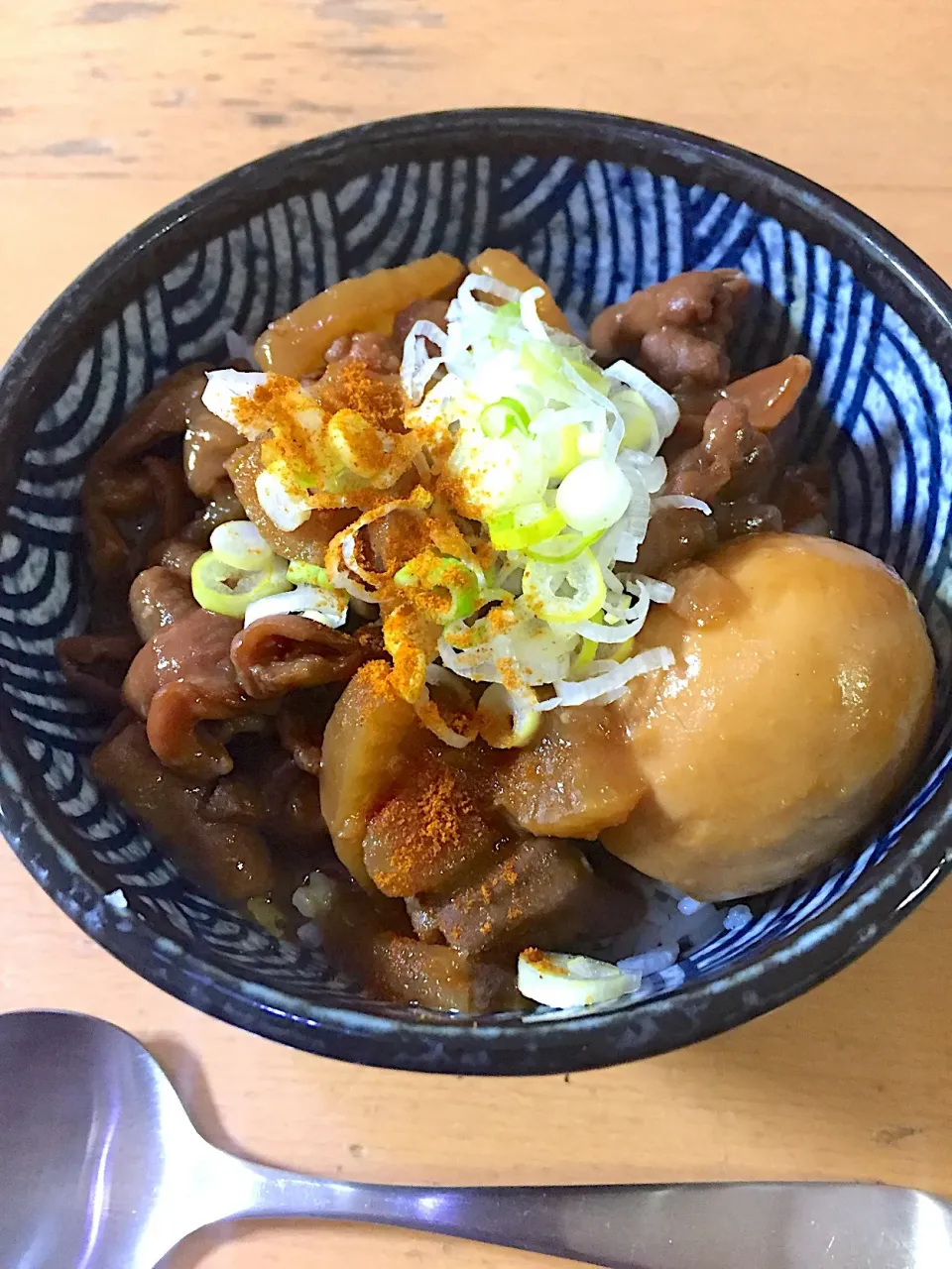 もつのどて煮丼&味噌たまご|Kazuya Miyukiさん