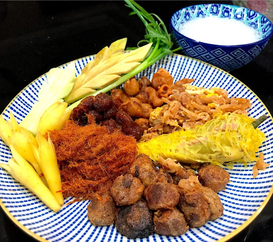 Snapdishの料理写真:Kao Chae : Thai traditional dish, served only in Summer.|Wansaさん