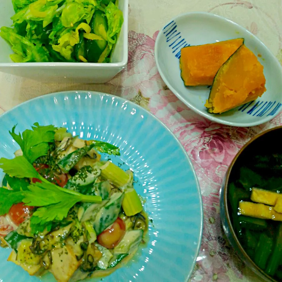 2018.3.7（水）
厚揚げの辛味和え（おしゃべりクッキング）
かぼちゃの煮物
きゅうりときゃべつの生姜たっぷり浅漬け
小松菜と板麩の味噌汁|たえさん