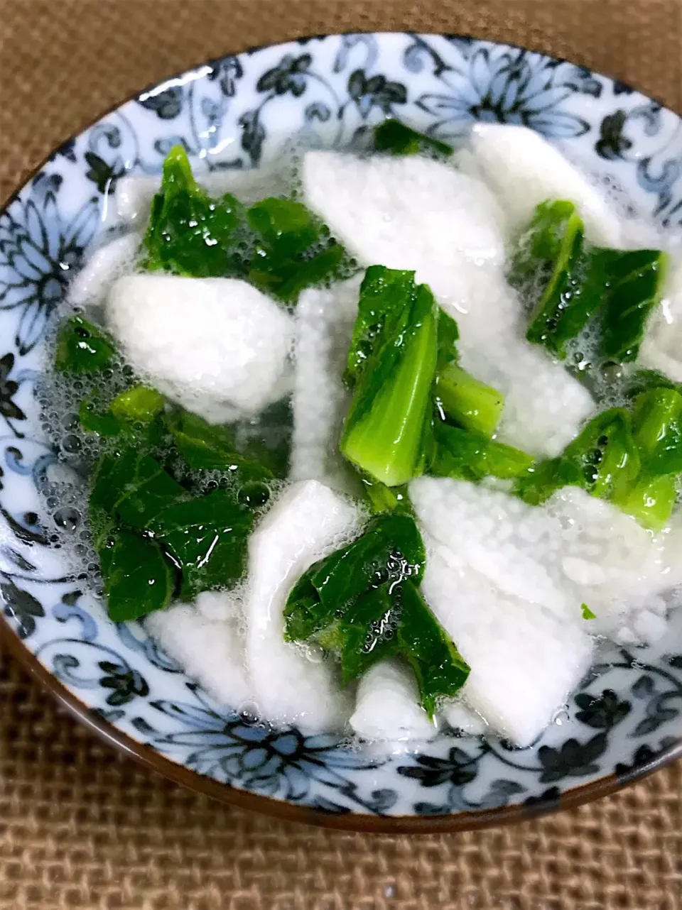 山芋の甘酢あえに畑の青菜をプラス💚                           お酢が疲れた身体にしみる〜😊|あまねこ🌿さん