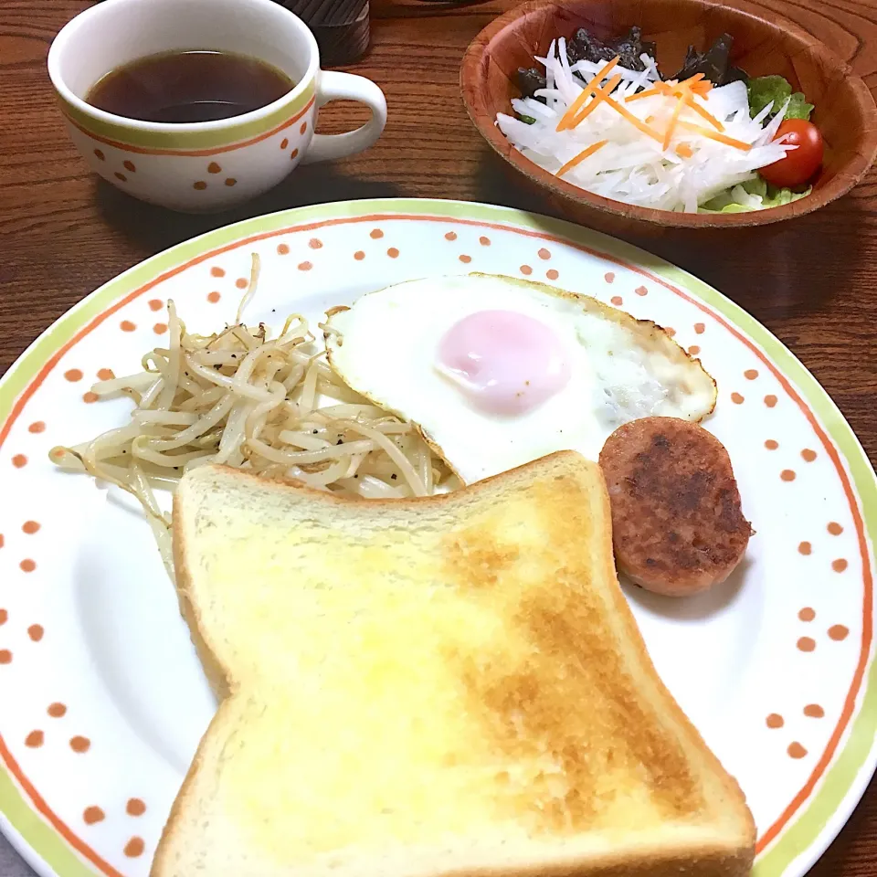 ある日の朝ごはん🍳|めいこさん