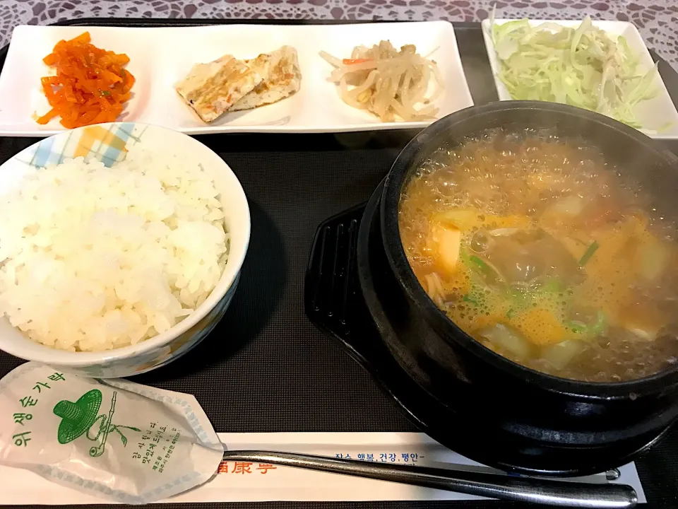 Snapdishの料理写真:テンジャンチゲ  된장찌개|aynyaynyさん