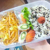 Snapdishの料理写真:焼きそば弁当🍱|えむしさん