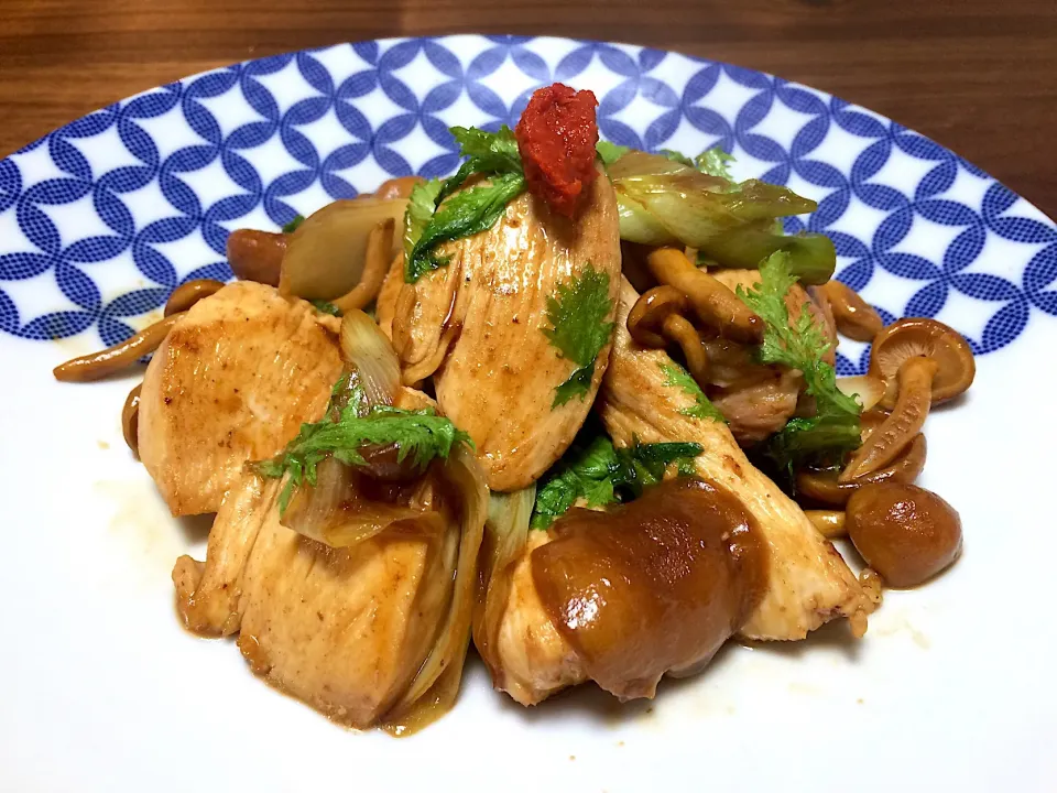 鶏葱と大なめこ焦がし醤油炒め🍗🌱🍄|ぱぴこ家さん