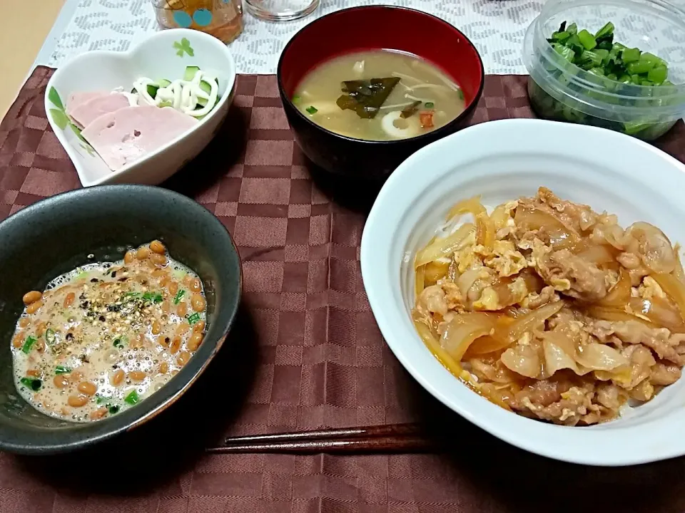 豚丼
お味噌汁
サラダ納豆|かなりんさん