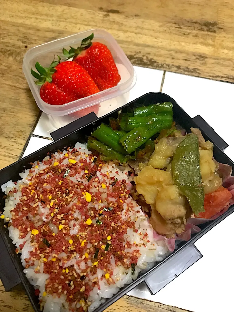 Snapdishの料理写真:お弁当|Yoko Adachiさん