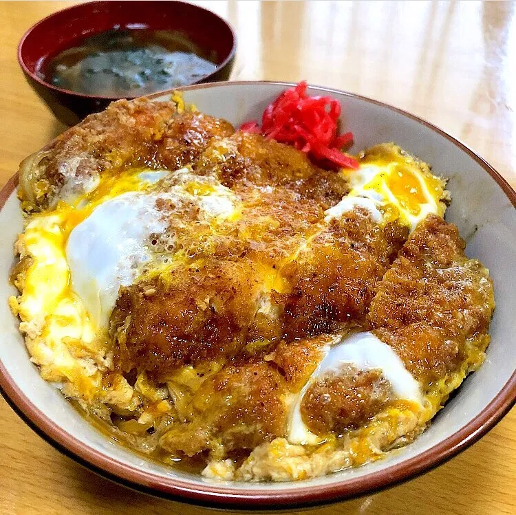 鶏カツ丼 🍗鶏と卵だから親子丼でもある？🤔|ガク魁‼︎男飯さん