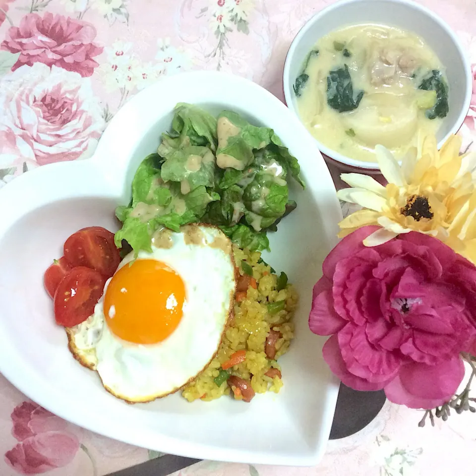 カレー炒飯と蕪のクリームスープの朝ごはん💕|夢ーテルさん