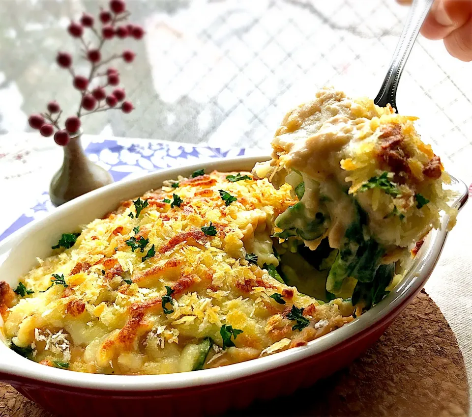 昼ごはん  ほうれん草と豚肉入り、ポテトグラタン🥔糀甘酒豆乳ブレンドのホワイトソースで 。|砂雪さん