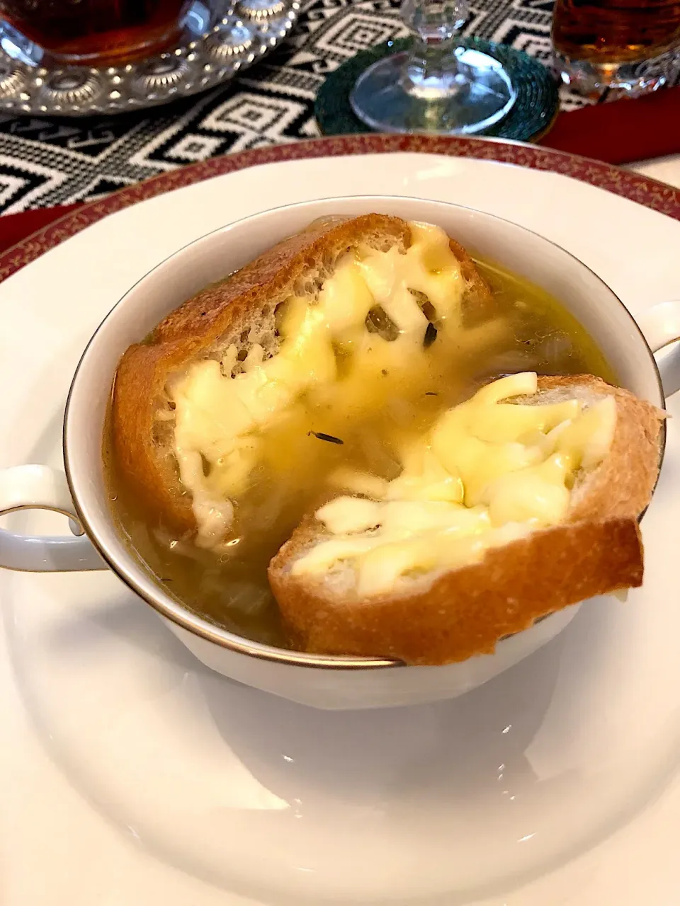 Snapdishの料理写真:Venezuelan onion soup 🇻🇪🥄|aястасияさん