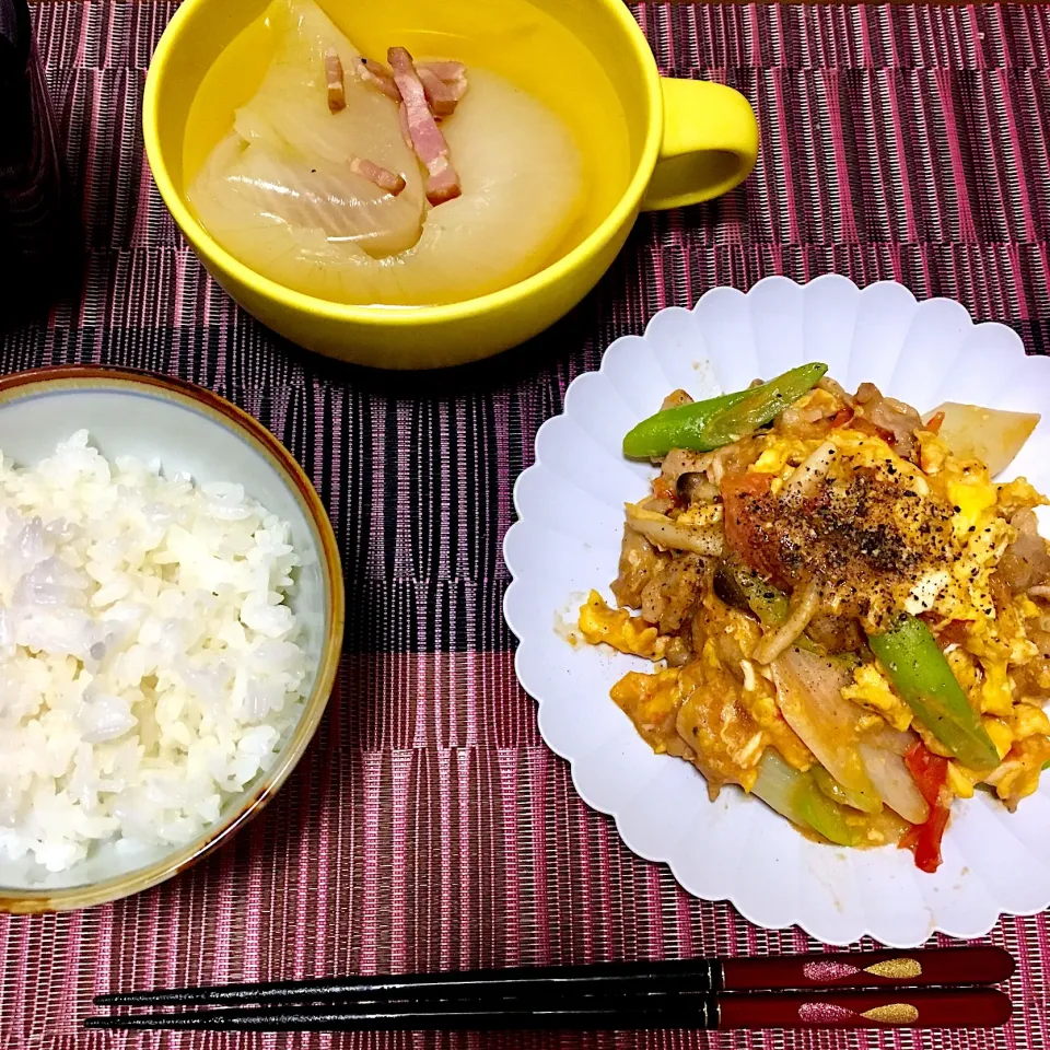 トマトと豚肉と卵とネギの中華炒め|たまさん