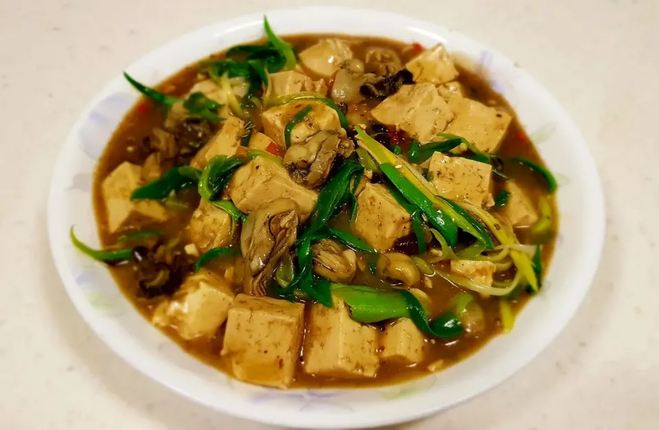 oyster and tofu in black bean chili sauce|steven z.y.さん