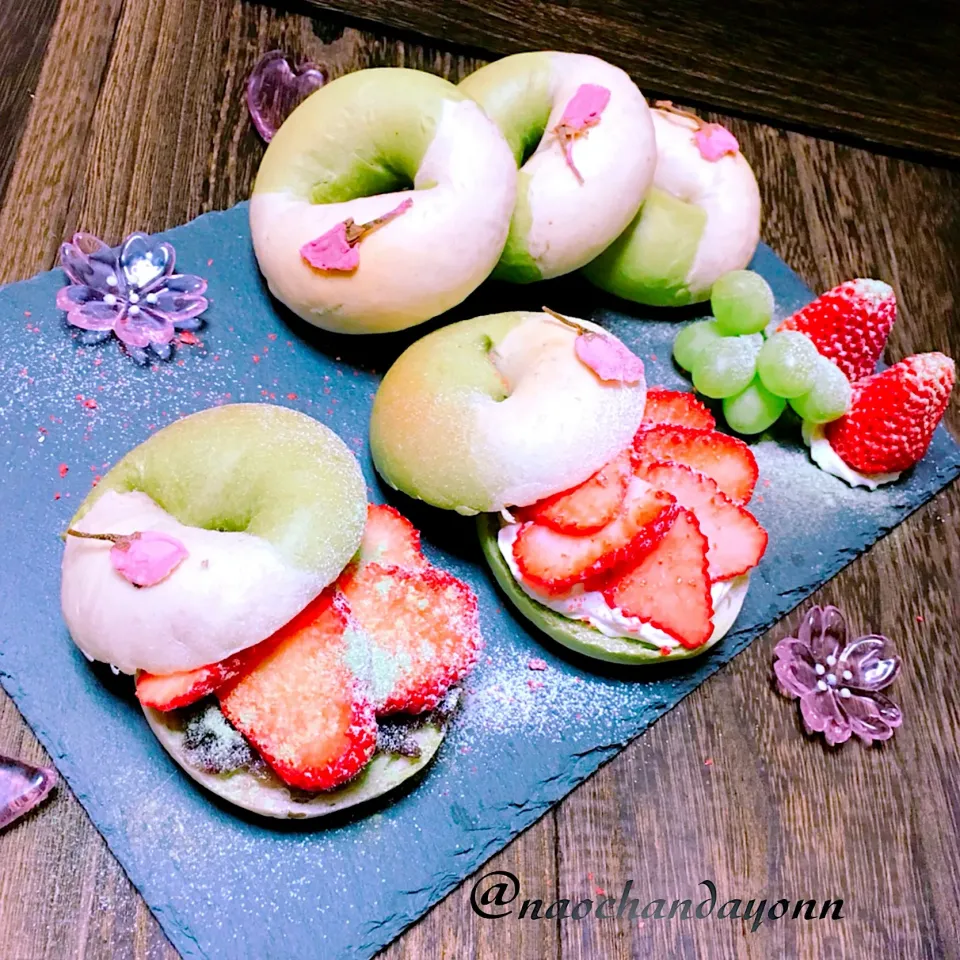 桜＆抹茶手作りbagelで
フルーツサンド苺🍓|naochandayonnさん