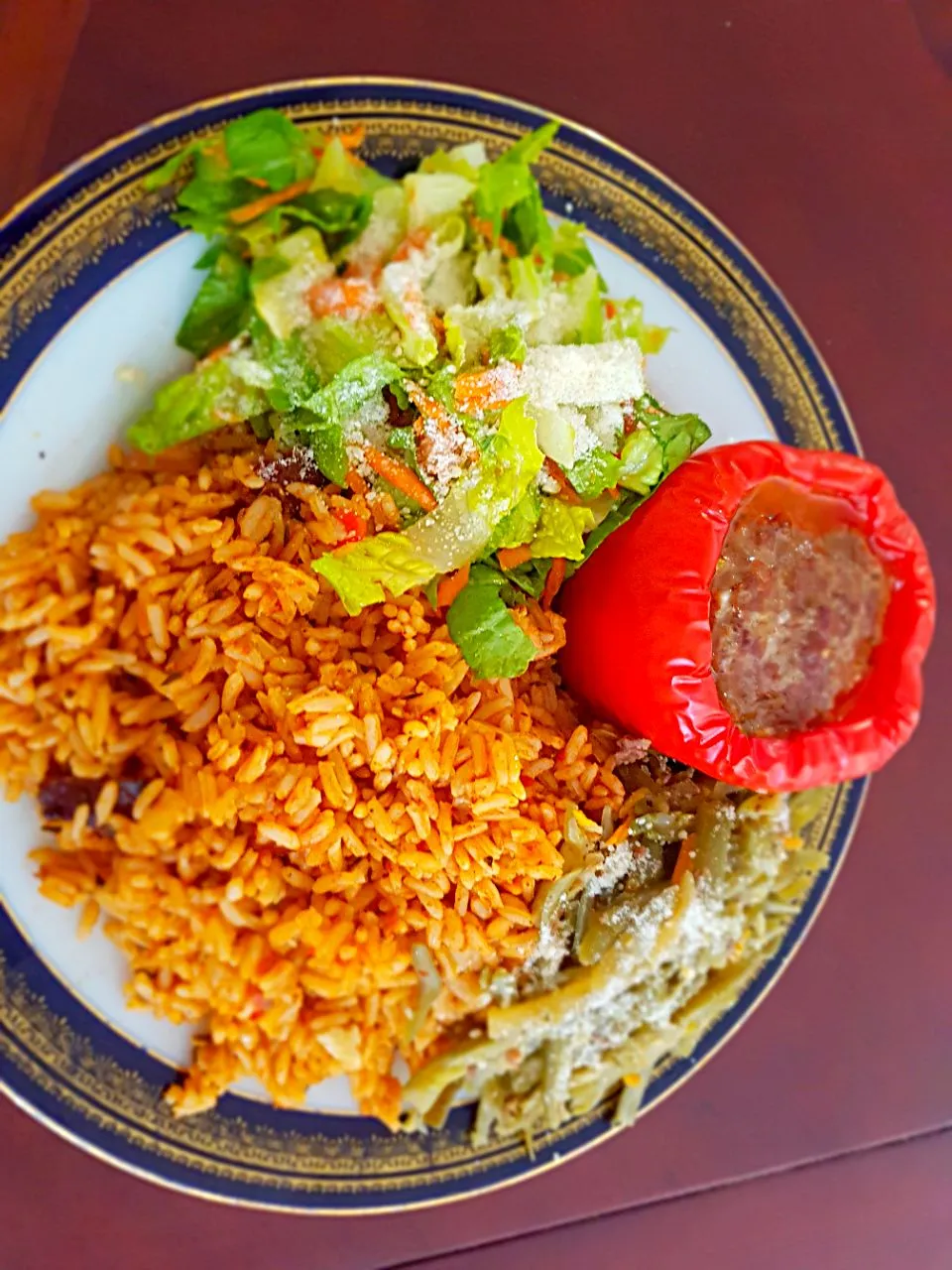 Stuffed Bell Peppers with Red Rice Sauteed Green Beans and Garden Salad|Juan Simmsさん