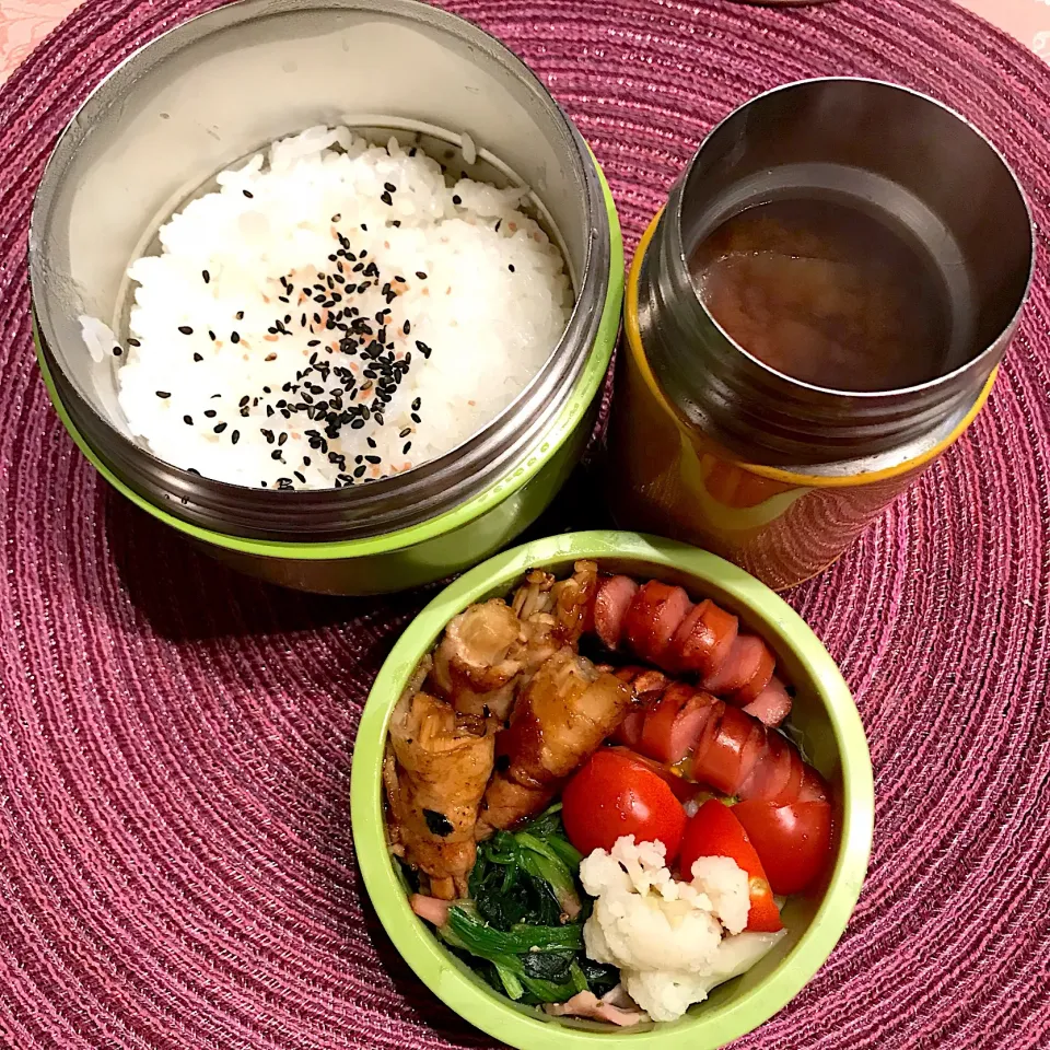 今日のお弁当🍱
少しずつ日の出が早くなってきて
春を感じます🌸
時間に余裕をもって
今週も頑張っていきましょう٩( ᐛ )و
気をつけていってらっしゃい👋😊|mokoさん