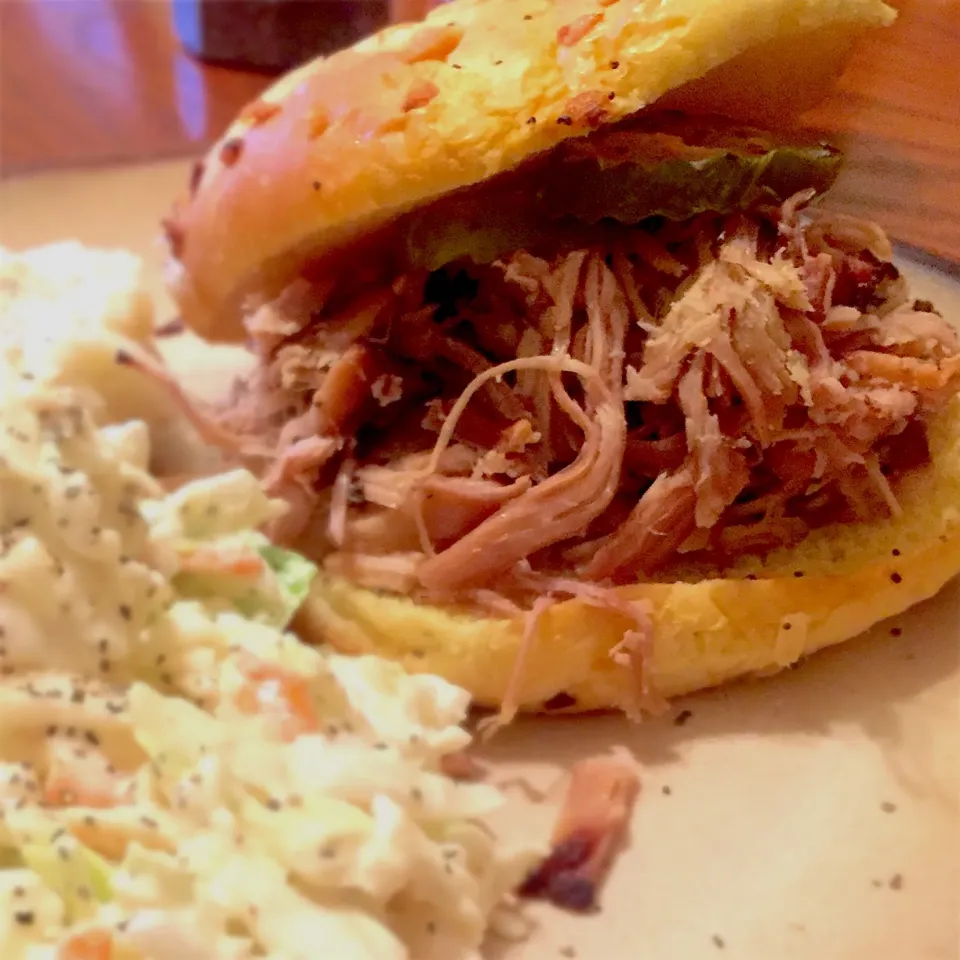 Smoked pulled pork and coke slaw|TJ McAfoosさん