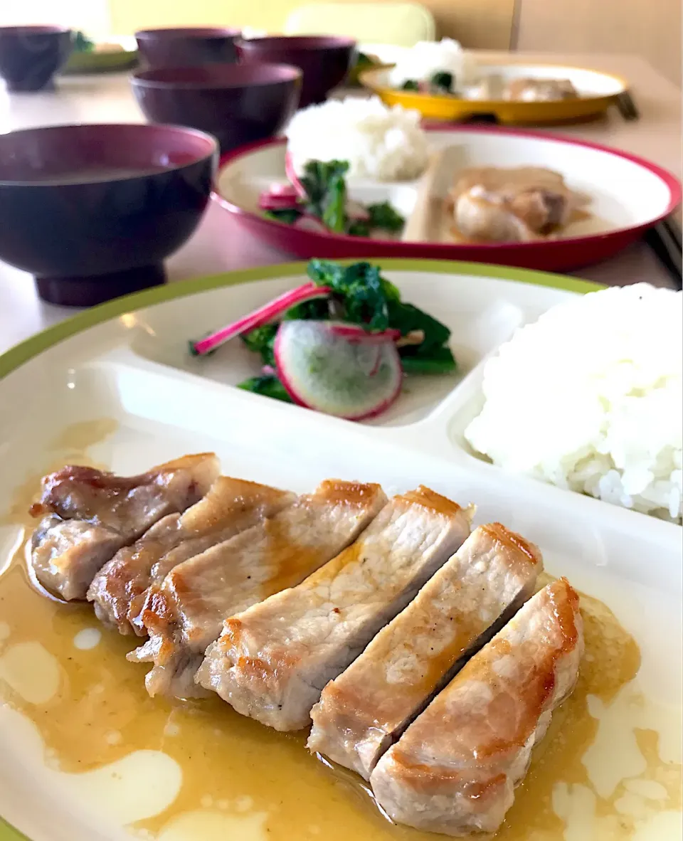 Snapdishの料理写真:豚ロースの甘酢照り焼き|SnapdishJPさん