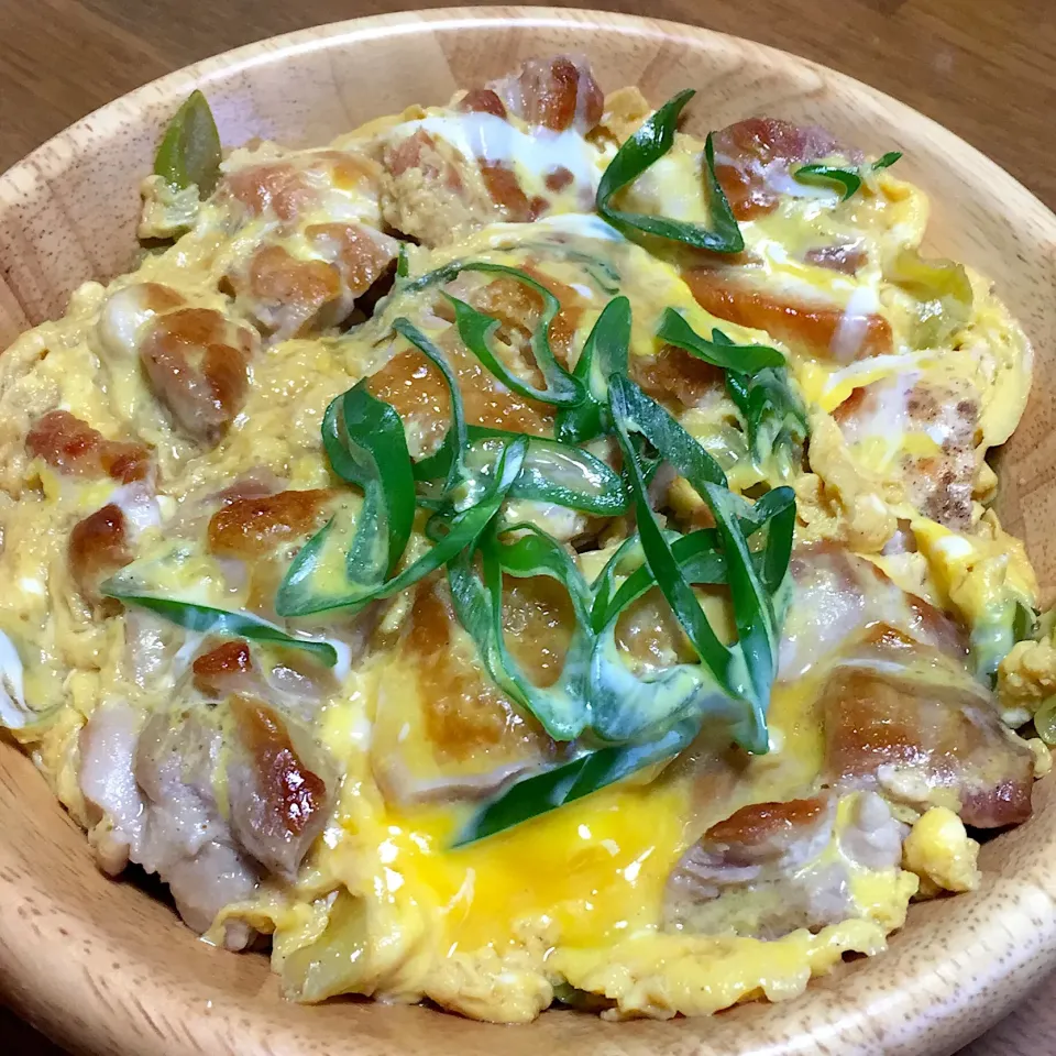 #どんぶり 
焼き鳥の親子丼|もこうさぎさん