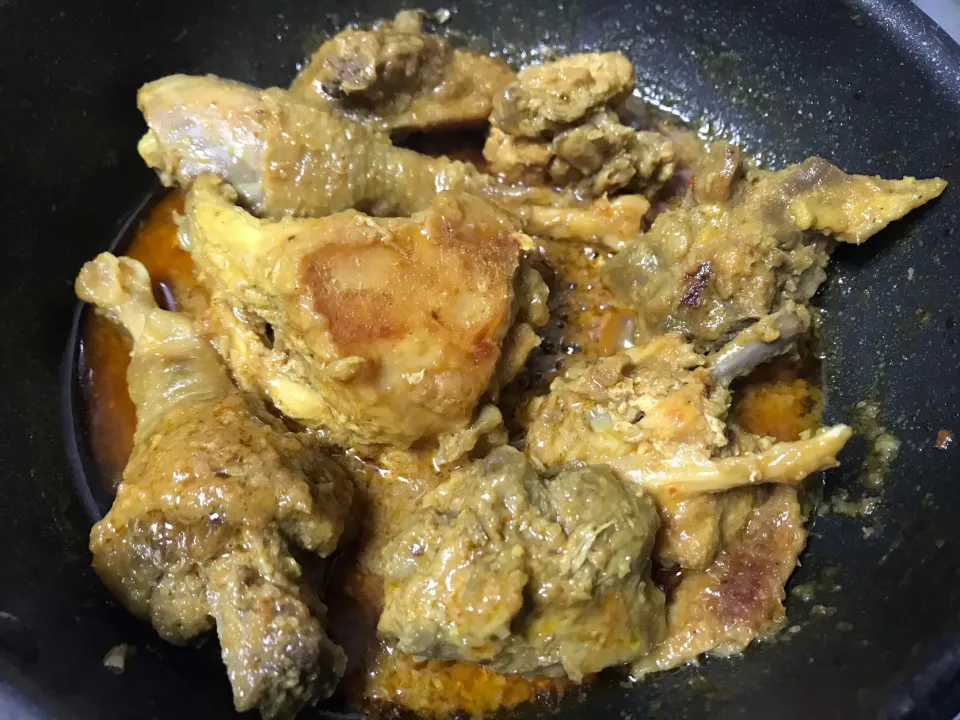 Ayam bumbu kuning|yeni kartikasariさん