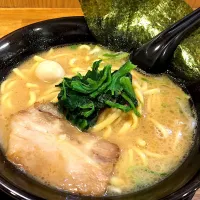 Snapdishの料理写真:家系ラーメン|Kato Kentaさん