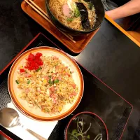 Snapdishの料理写真:茶茶 ラーメン🍜チャーハン|Kieさん