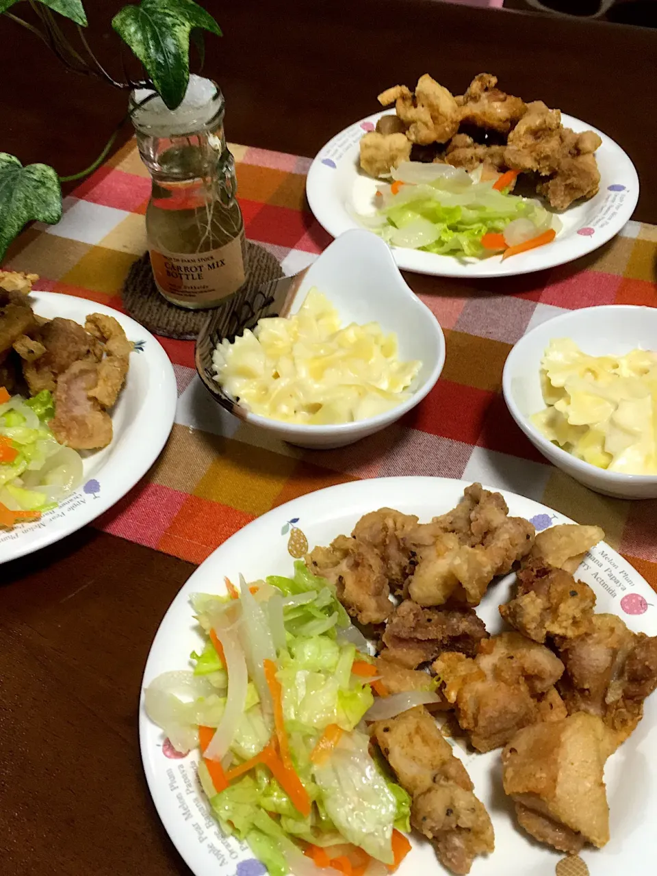 🐓鶏モモの唐揚げとサラダ🥗
ミルクグラタン|けもさん