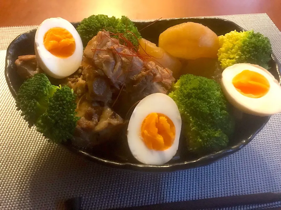 Braised pork cartilage Nagasaki-style&soft boiled egg♨️豚軟骨の煮物|🌈Ami🍻さん