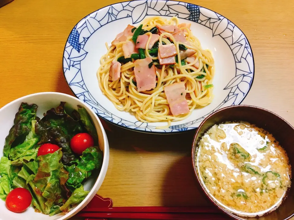 Snapdishの料理写真:ベーコンとほうれん草のバター醤油パスタ|そねちゃんさん