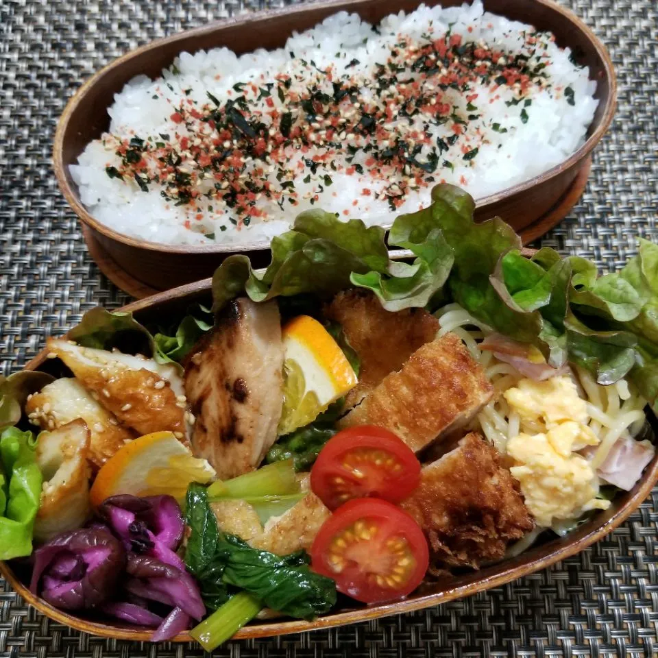 今日のお弁当🍱　チキンカ〰ツ🐔🐔|クッキングオヤジさん