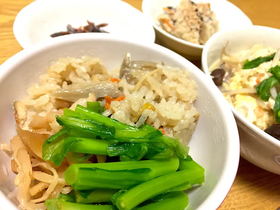 炊き込みご飯で和定食。|あやさん