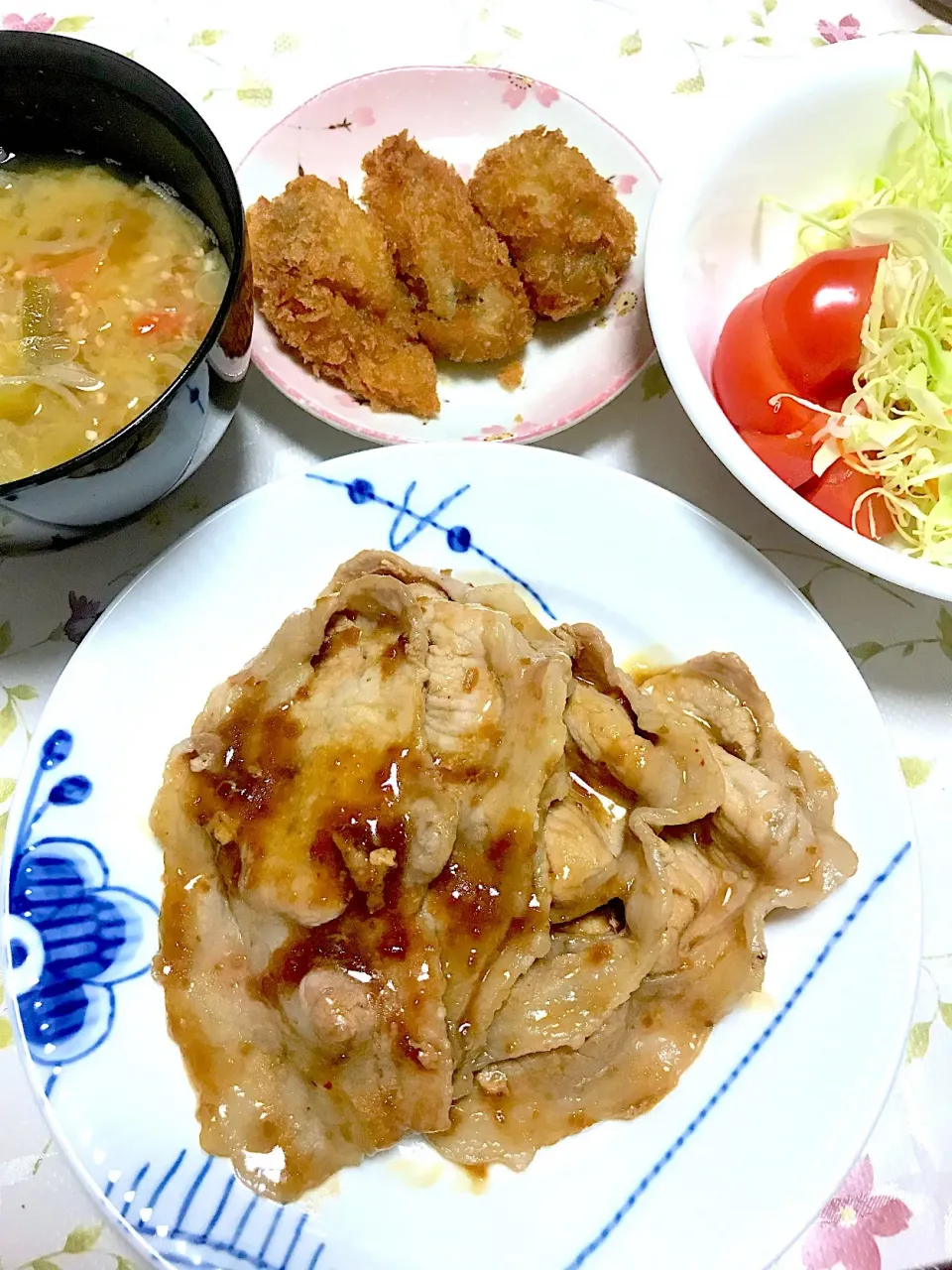 生姜焼き定食、カキフライ付き(*^^*)|プリンセスみっちゃんさん