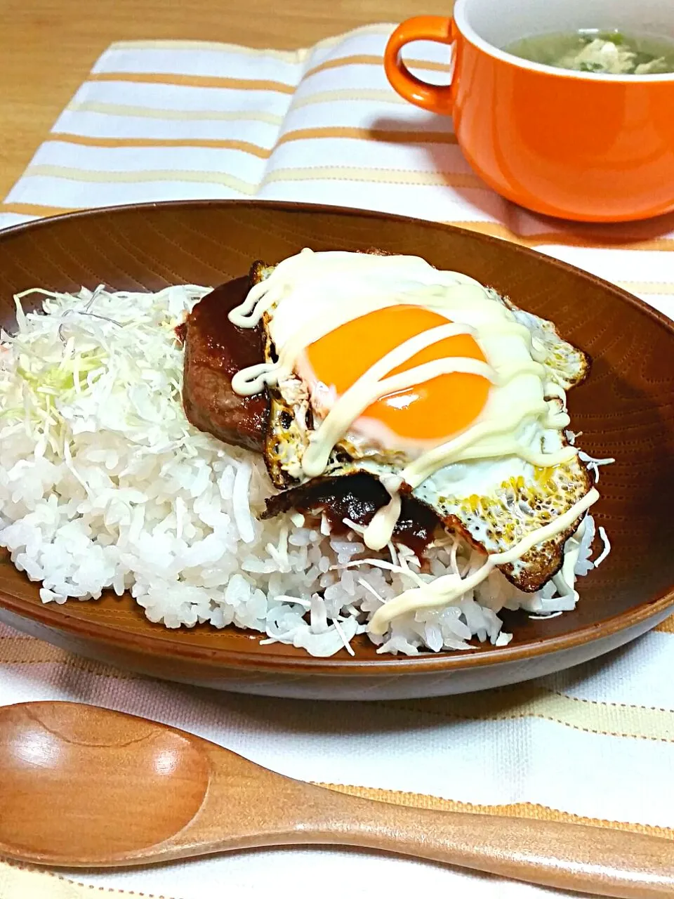 Snapdishの料理写真:ロコモコ風ハンバーグ丼|まーやんさん