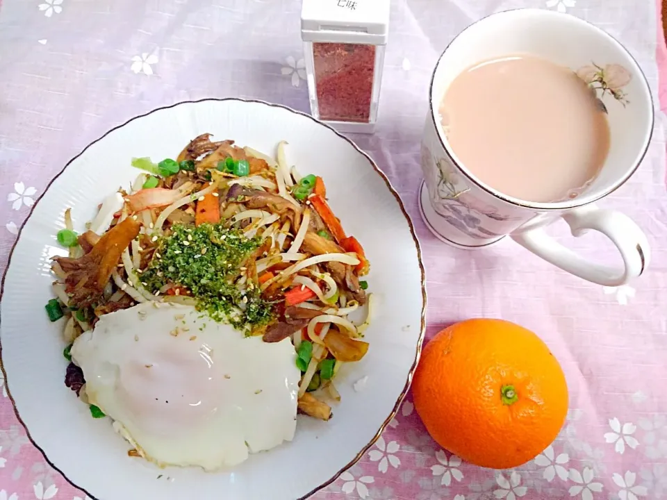 もやし舞茸炒め(焼きそばソースの粉救済)|ほしこさん