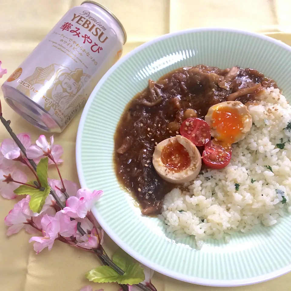 飴色玉ねぎの牛肉煮込みとパセリライスのワンプレーランチ💕|夢ーテルさん