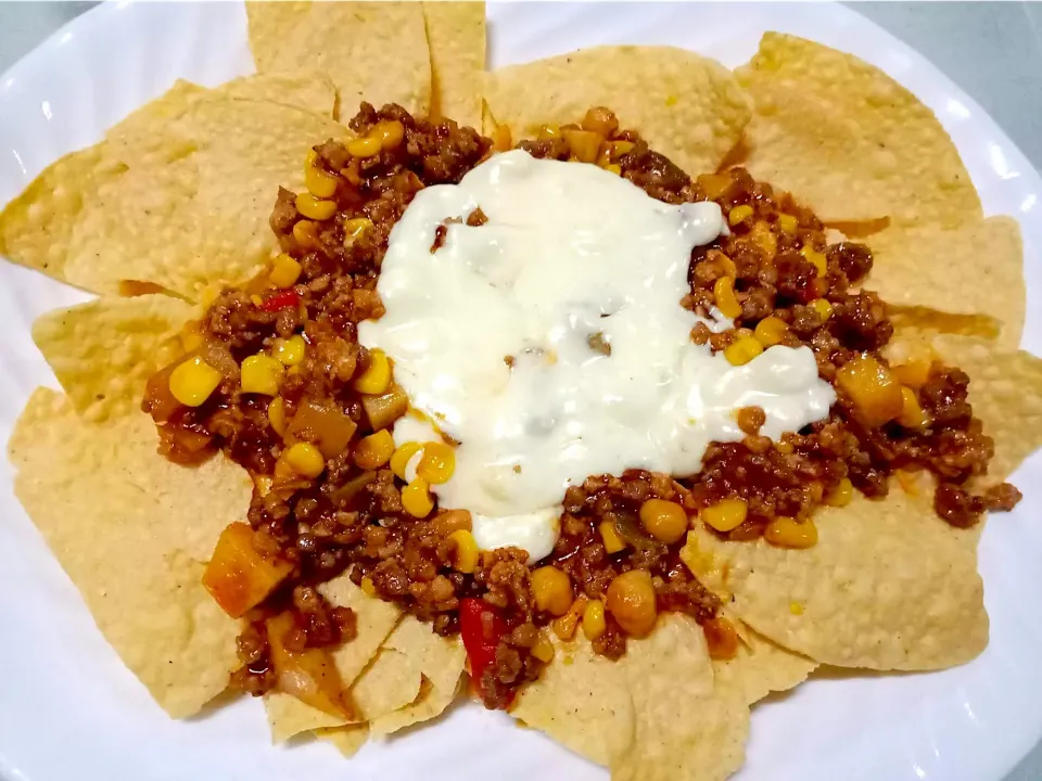 chili con carne nachos|Moj Bernardoさん