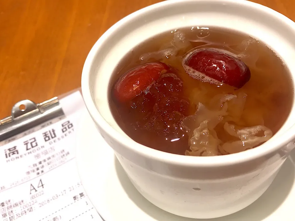 Stewed peach resin with red date & snow fungus|Sky Blueさん