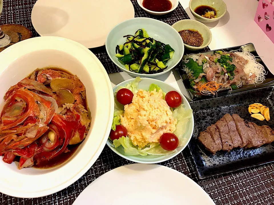 Snapdishの料理写真:#金目鯛の煮付け 
 #鯵のたたき 
 #ステーキ 
 #明太ポテトサラダ 
 #きゅうりの塩昆布和え|ゆぺこさん