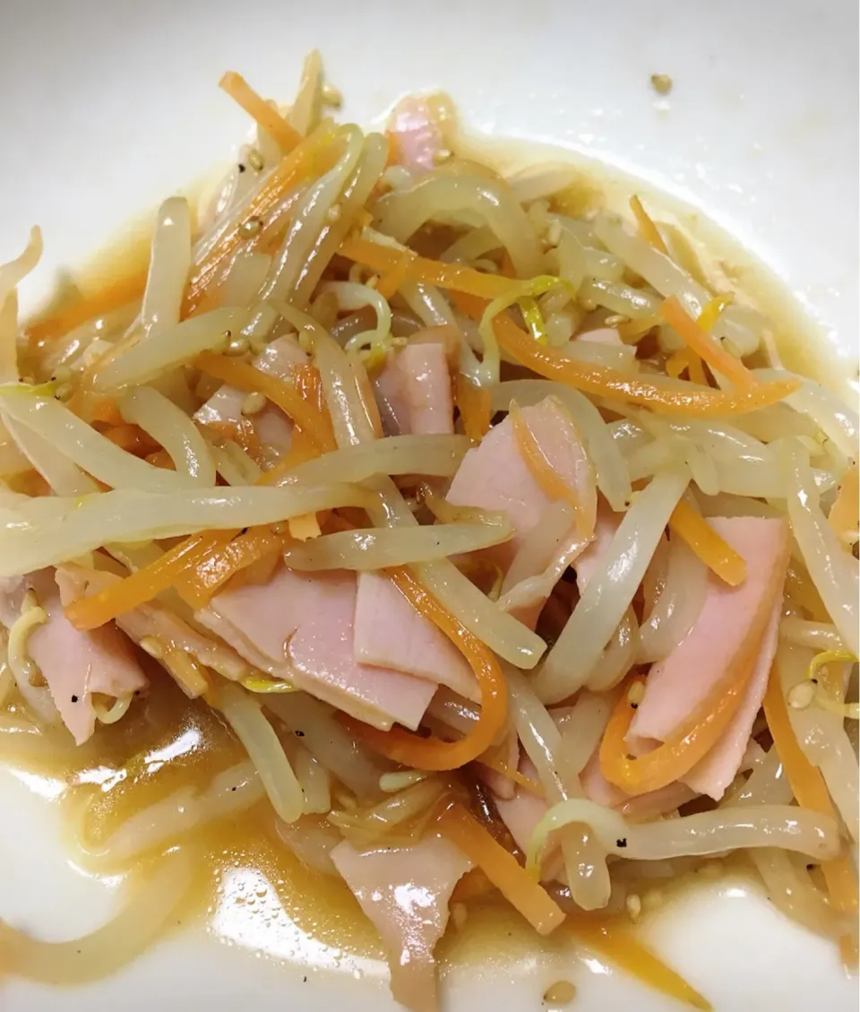 ハムともやしの炒め物|🐶たぬとんキッチンさん