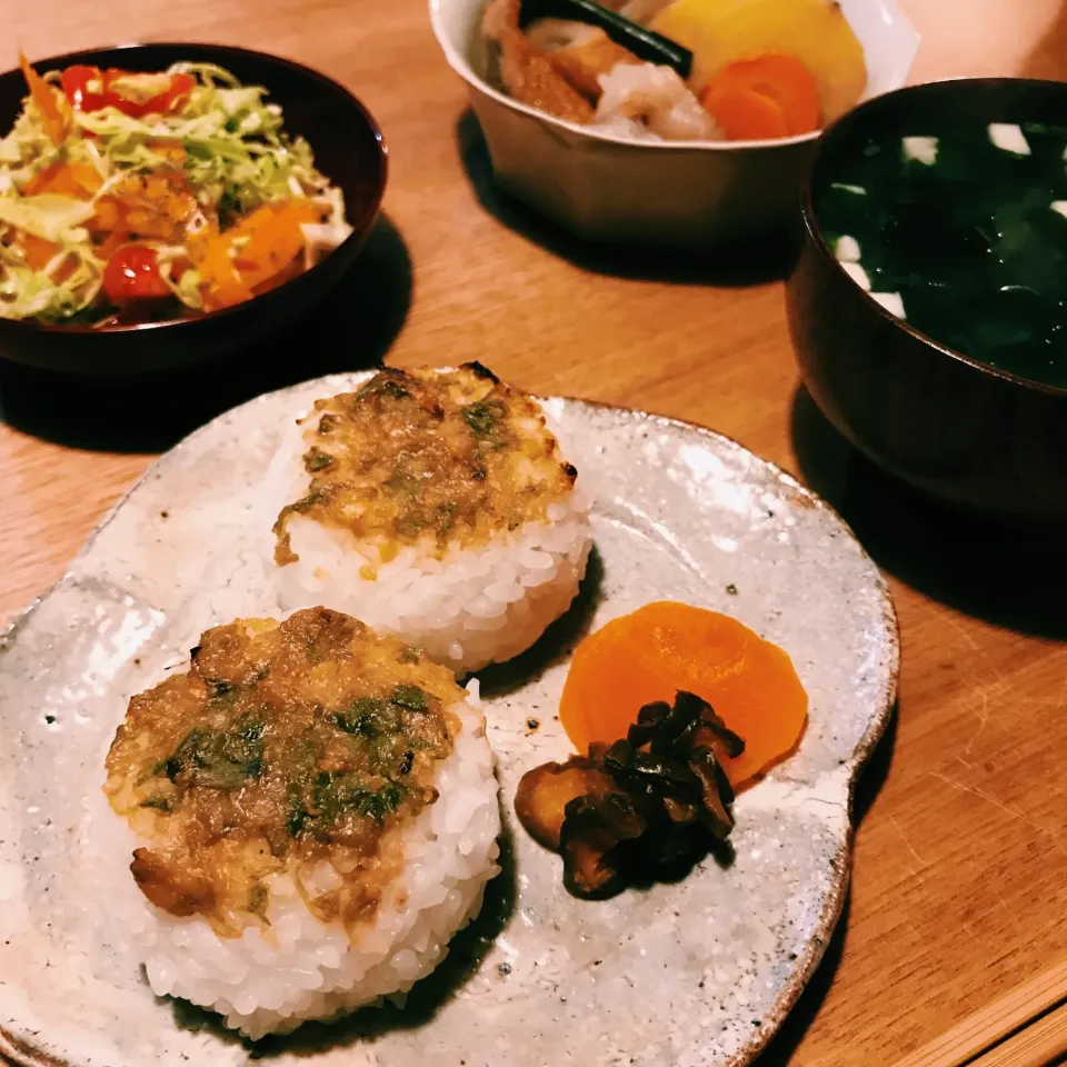 Snapdishの料理写真:#ふきのとう味噌 #おにぎり|hibi_apeさん