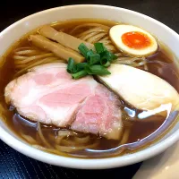 幸跳さんで醤油らぁ麺〜♡